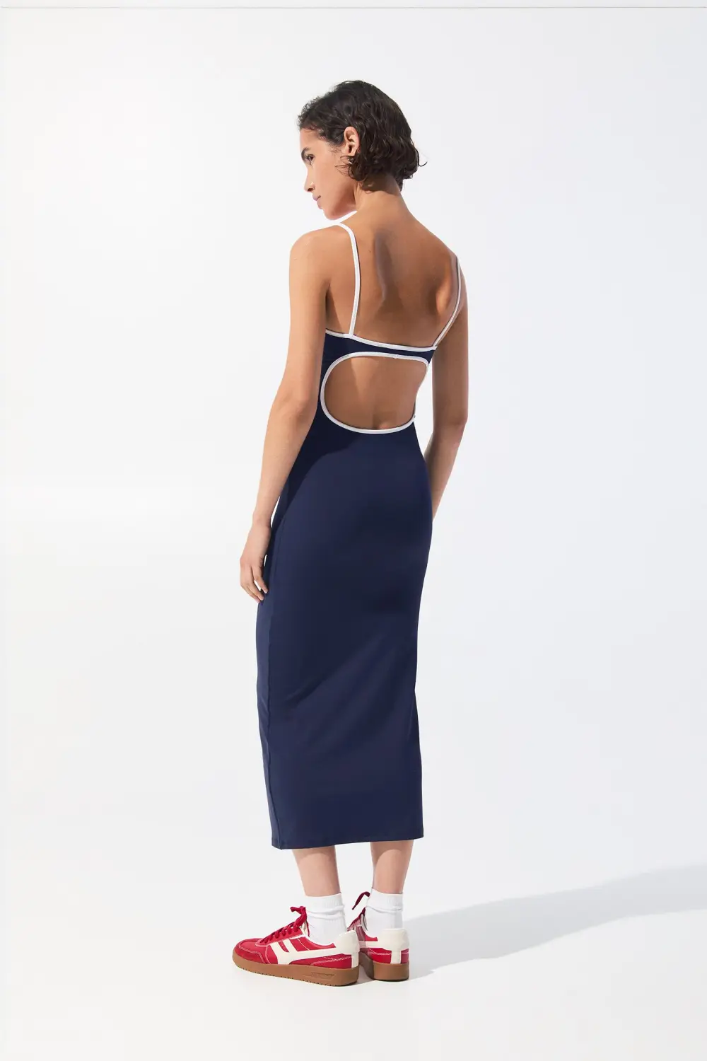 Vestido midi tirantes cut out