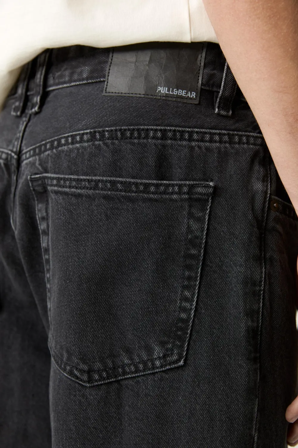 Standard jeans