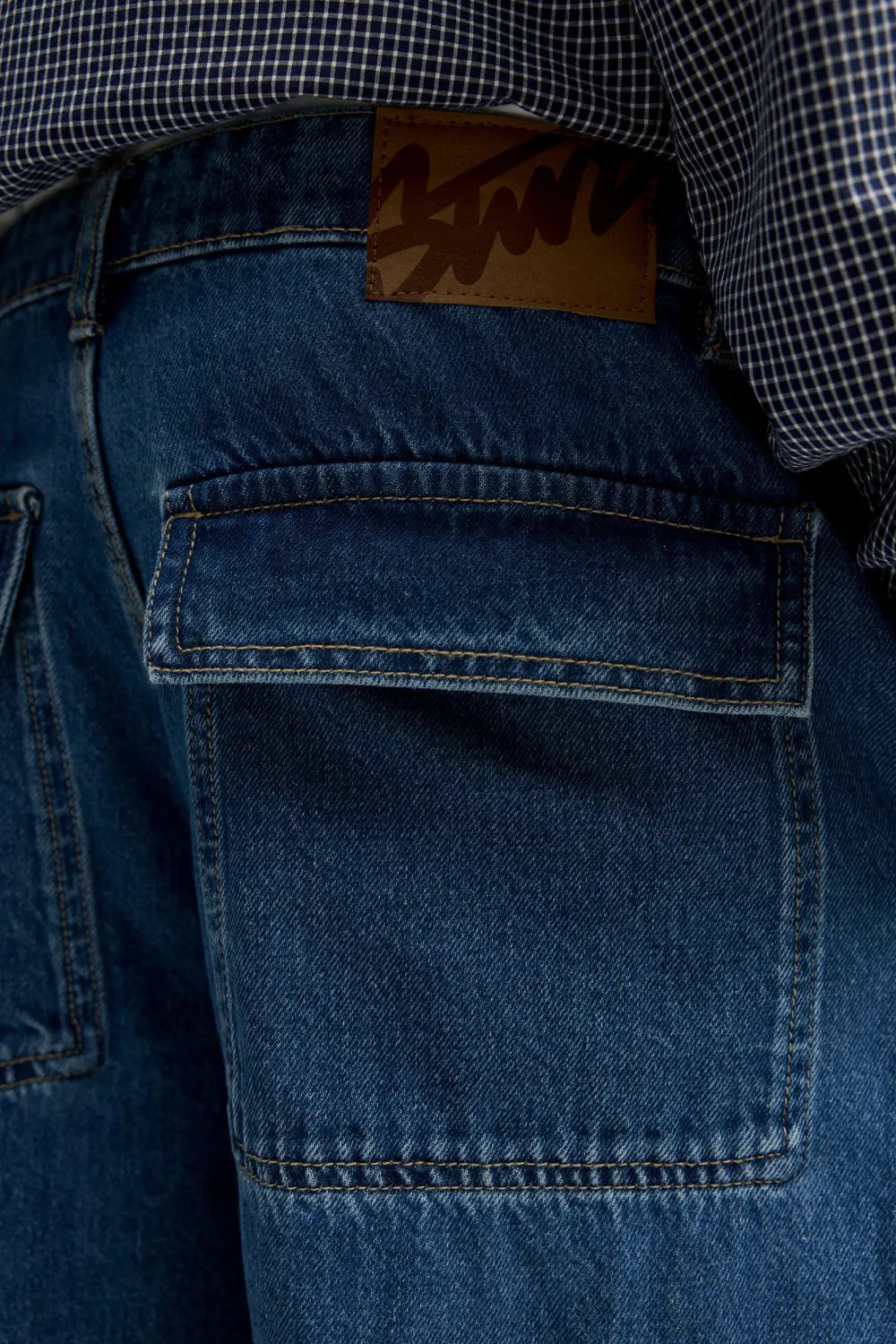 Straight-leg cargo jeans