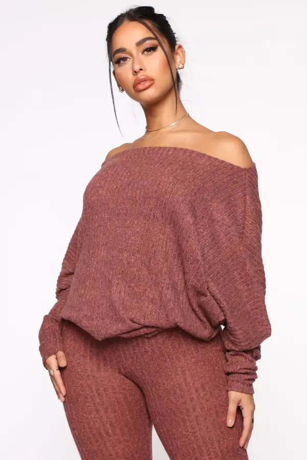 Feeling The Chill Sweater Set - Mauve