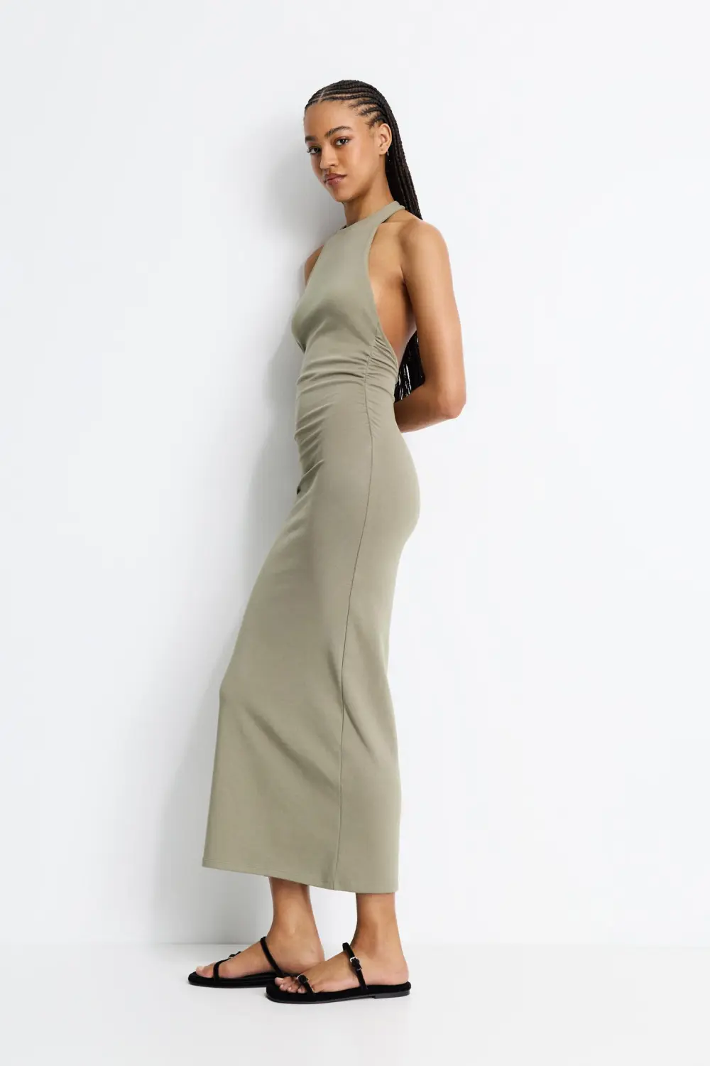 Vestido midi halter frunces