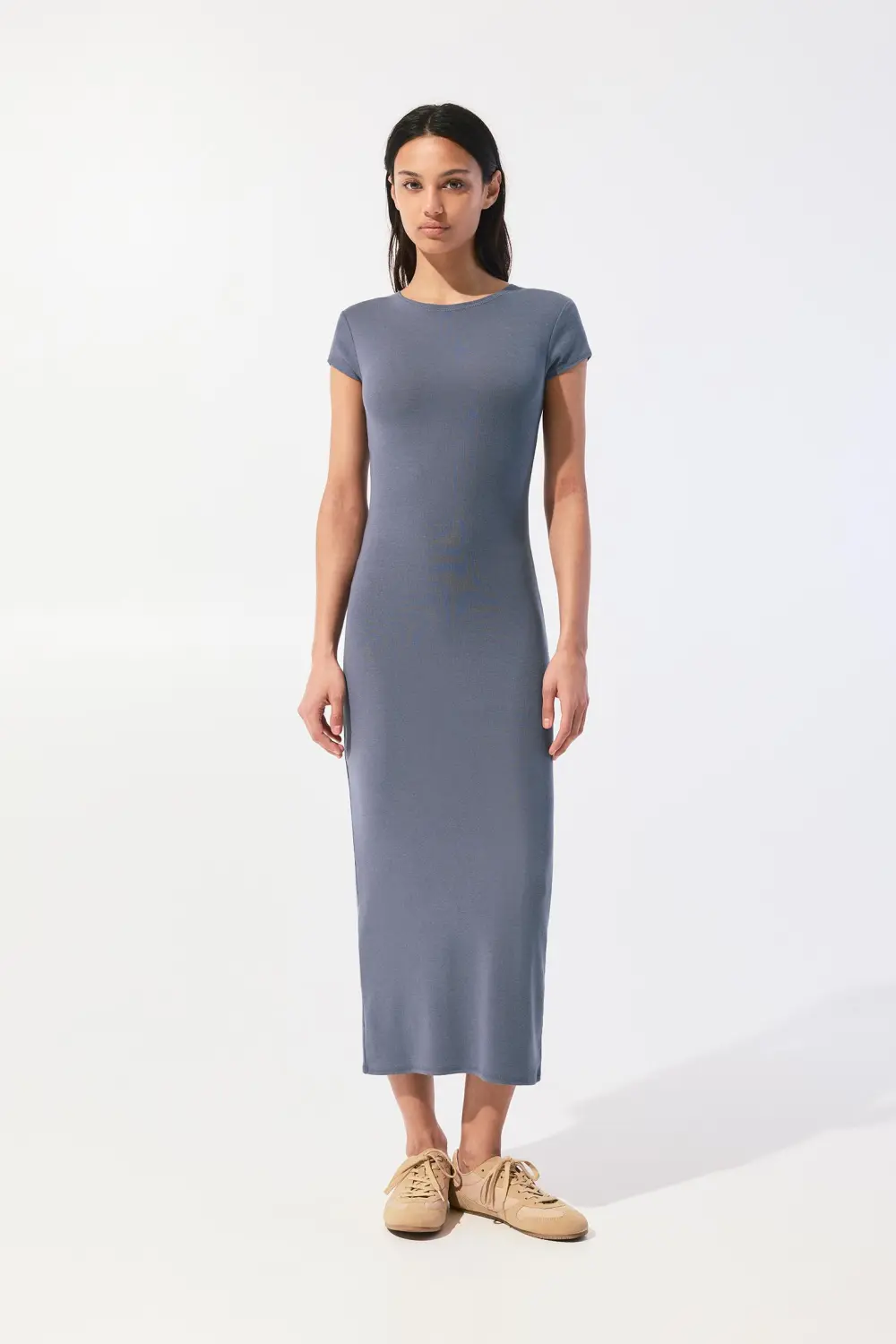 Vestido midi ajustado