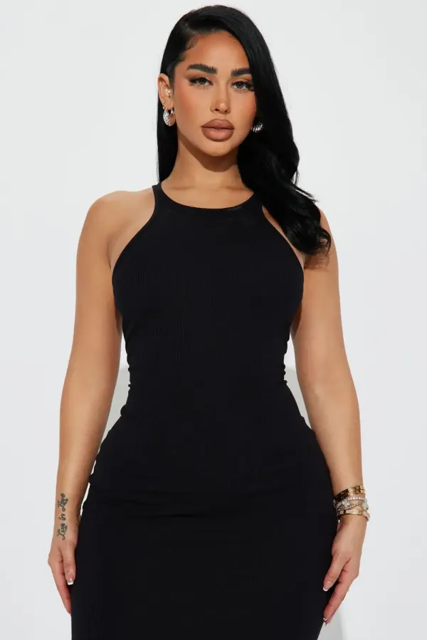 Sleek Chic Ribbed Midi Dress - Black