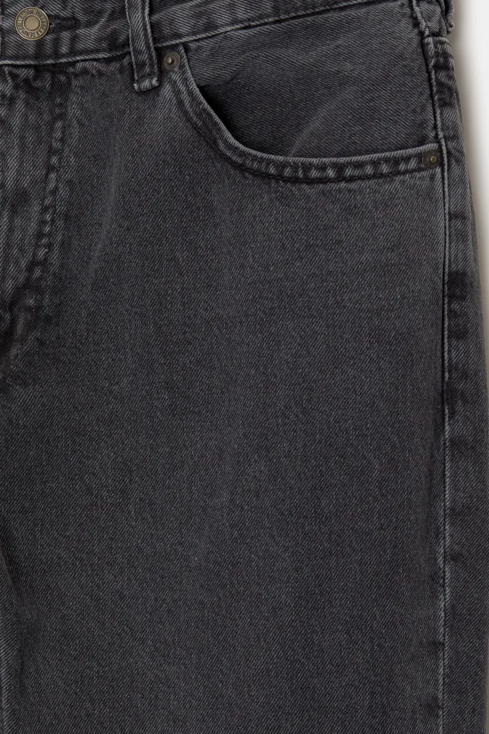 Standard jeans