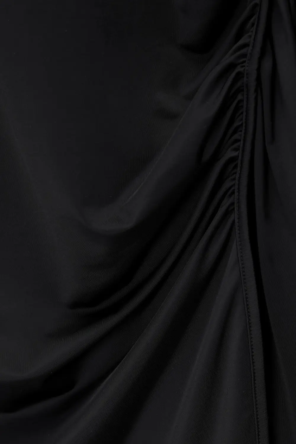 Vestido corto asimétrico