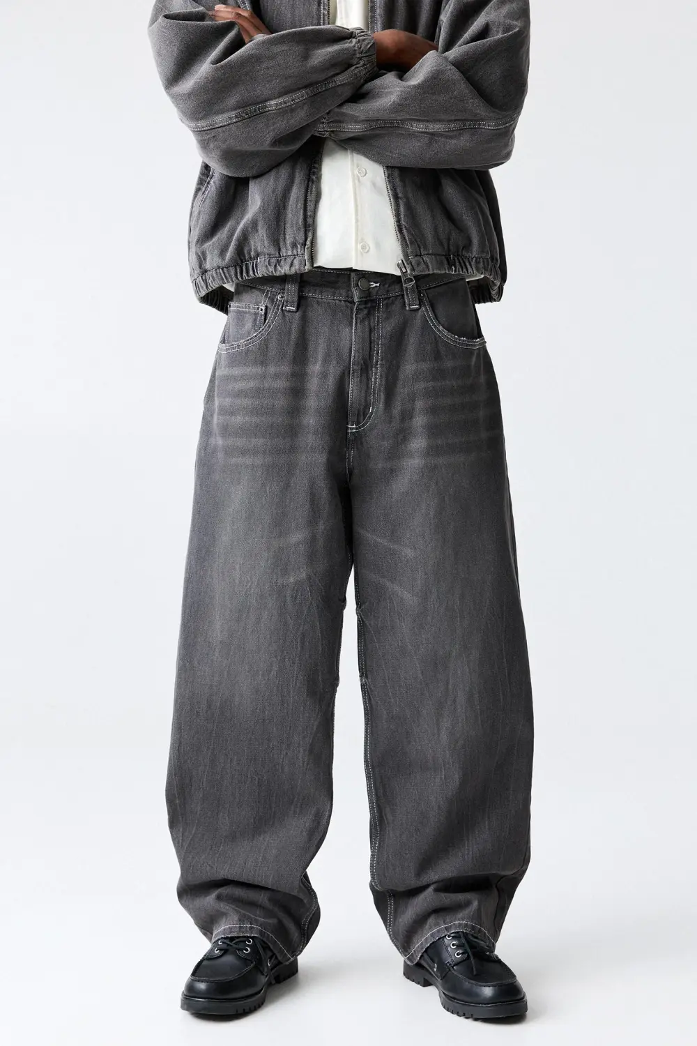 Wide-leg jeans