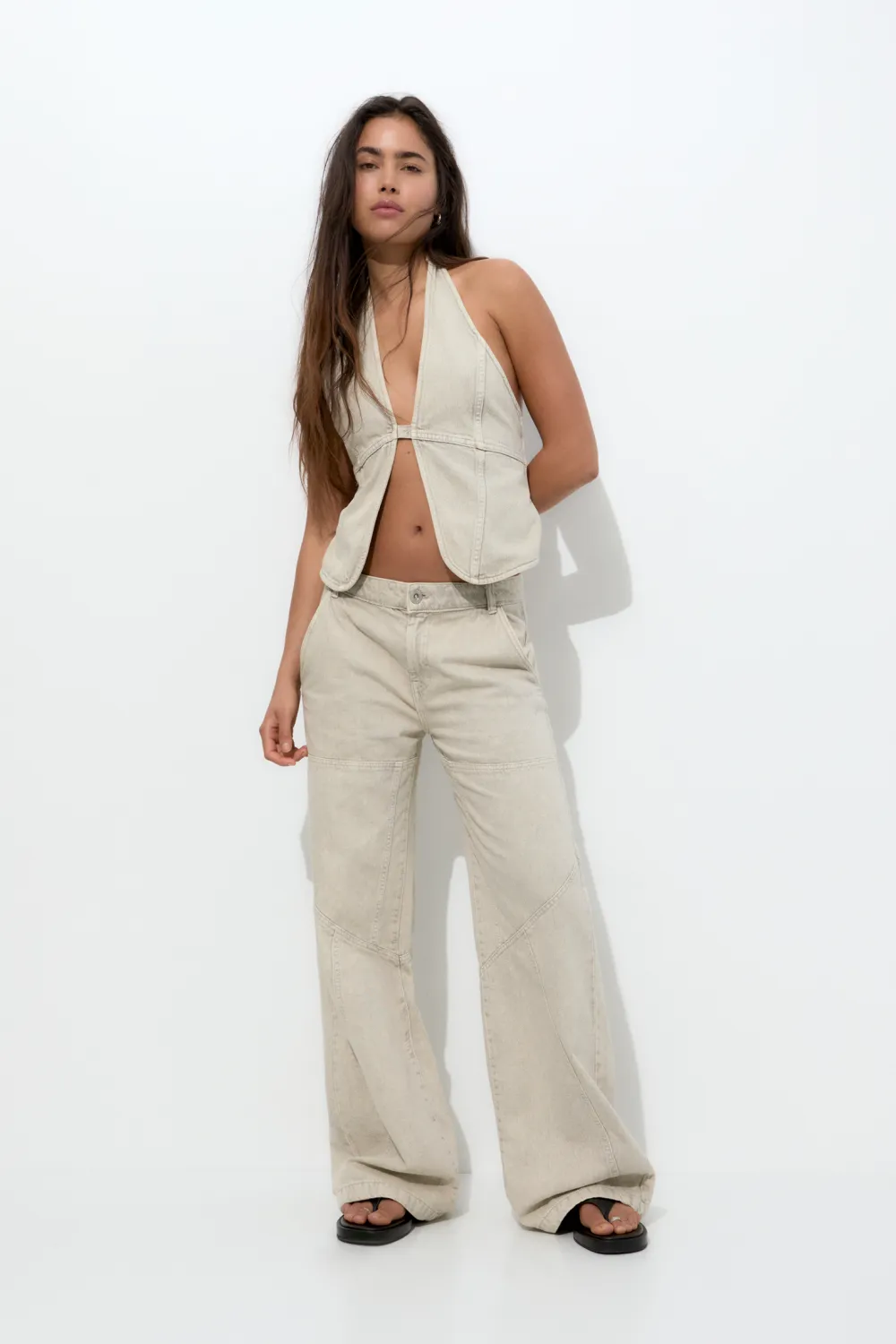 Jeans wide leg costuras marcadas