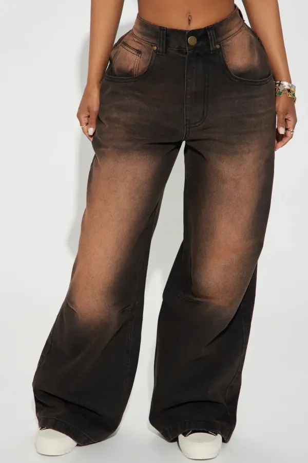 Kennie Tinted Baggy Jeans - Brown