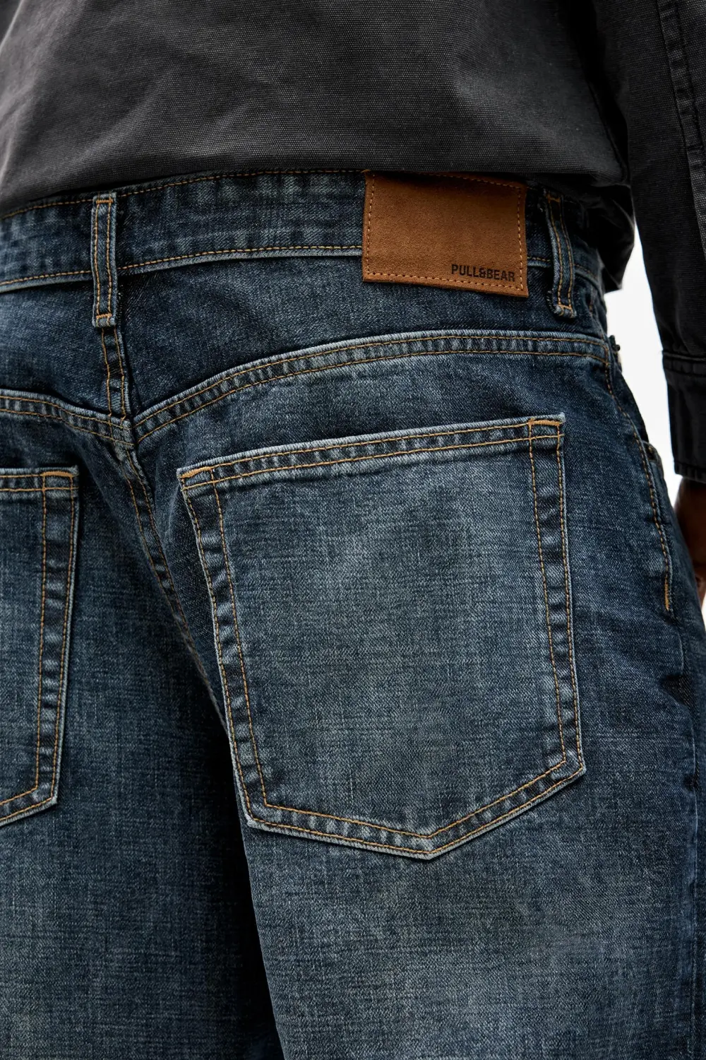 Loose flared jeans