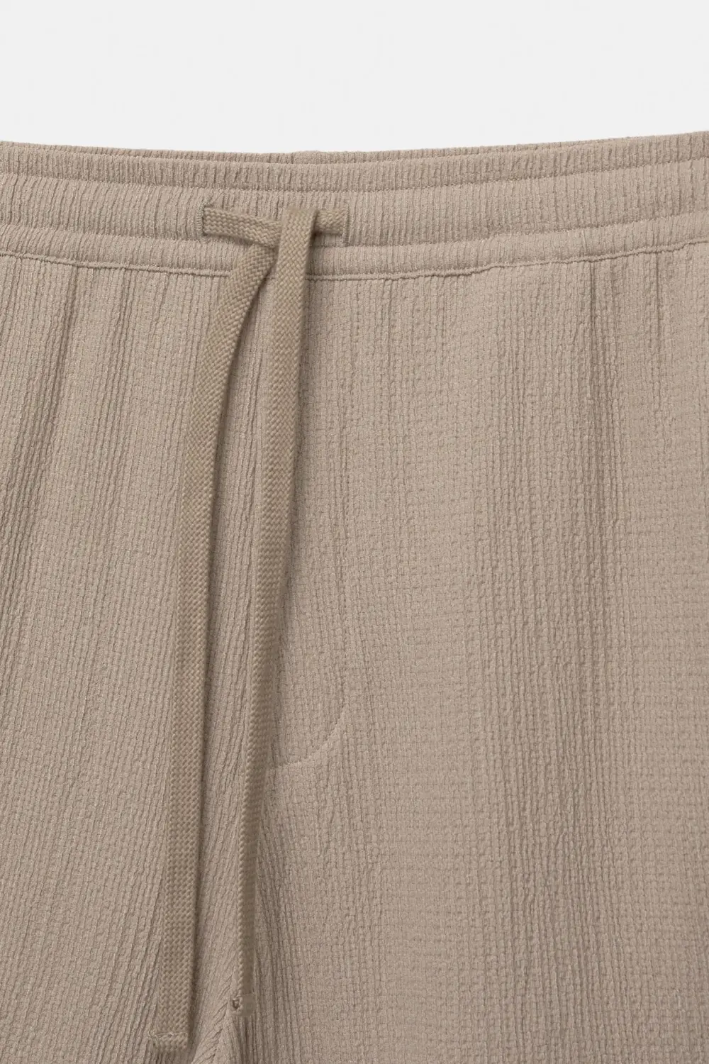 Flowing Bermuda shorts