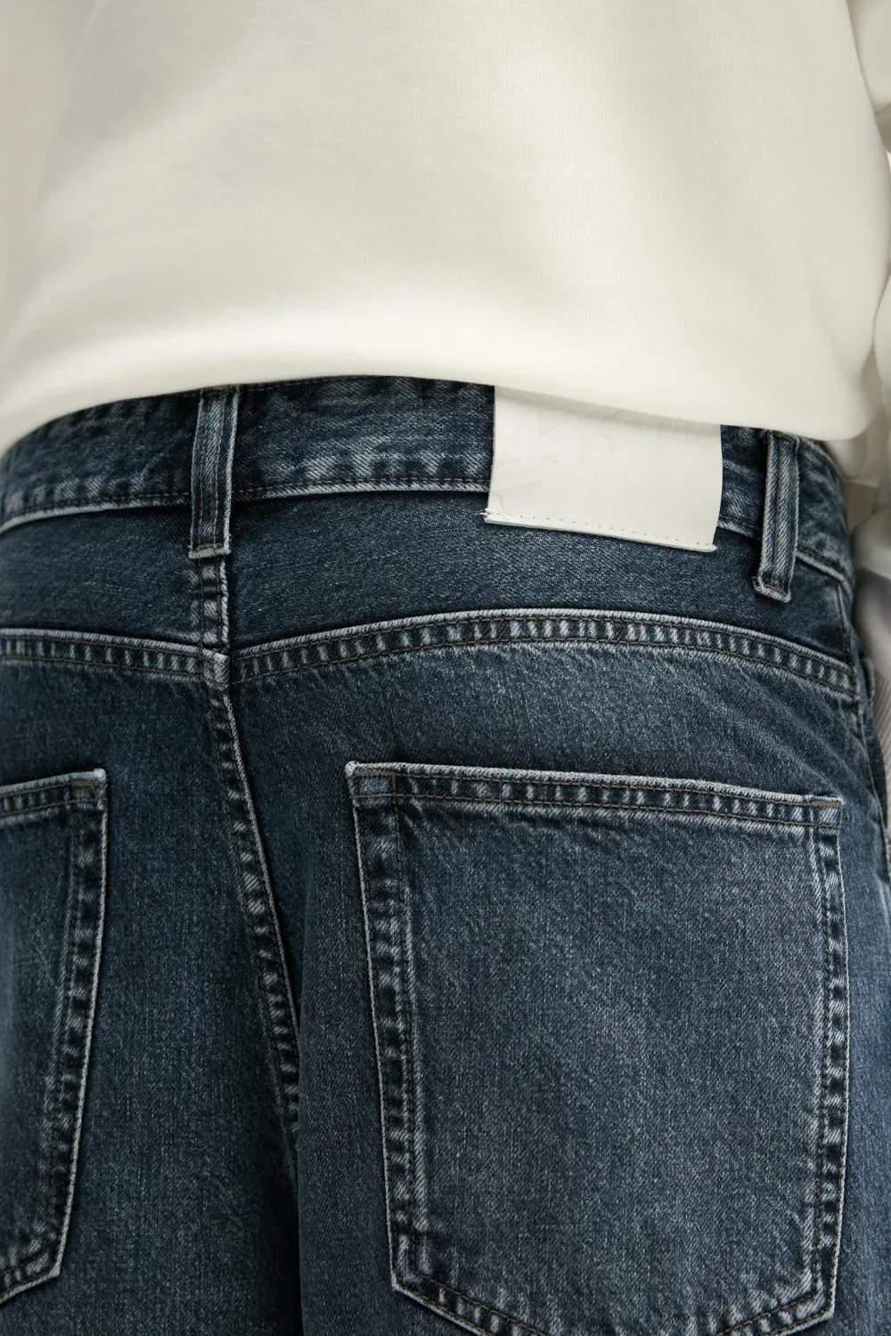 Loose baggy jeans