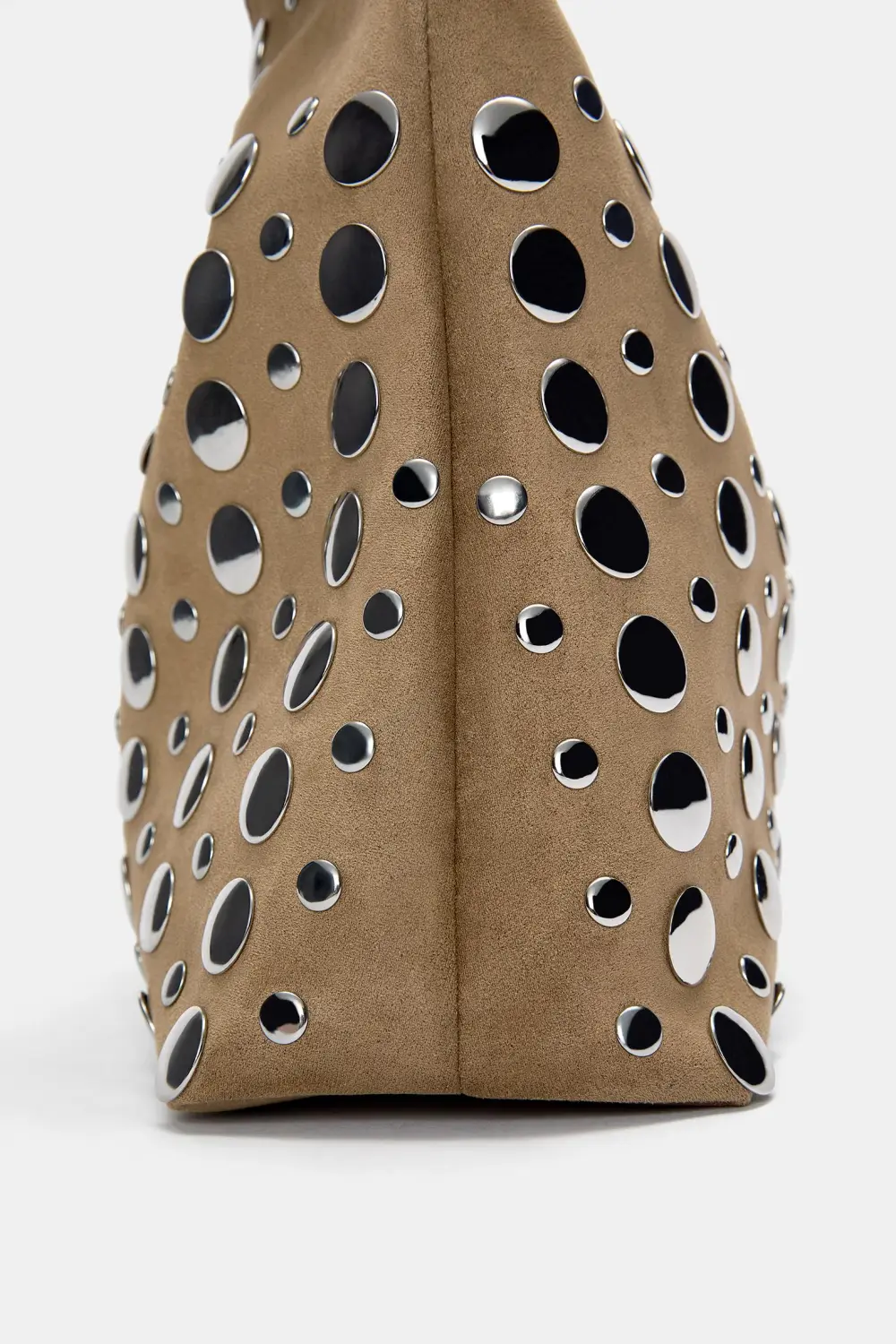 Bolso shopper tachas