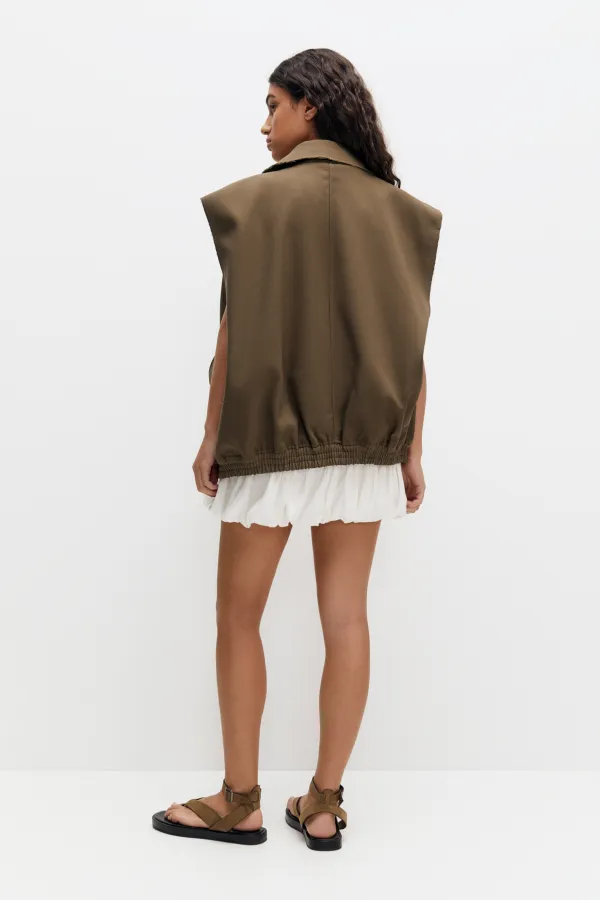 Chaleco oversize mangas desflecadas