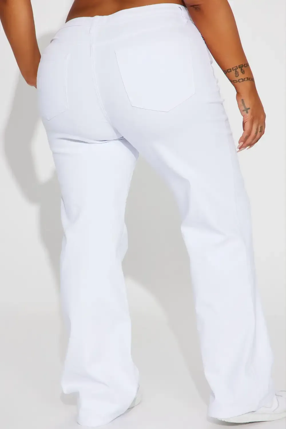 Worth It Stretch Straight Leg Jean - White
