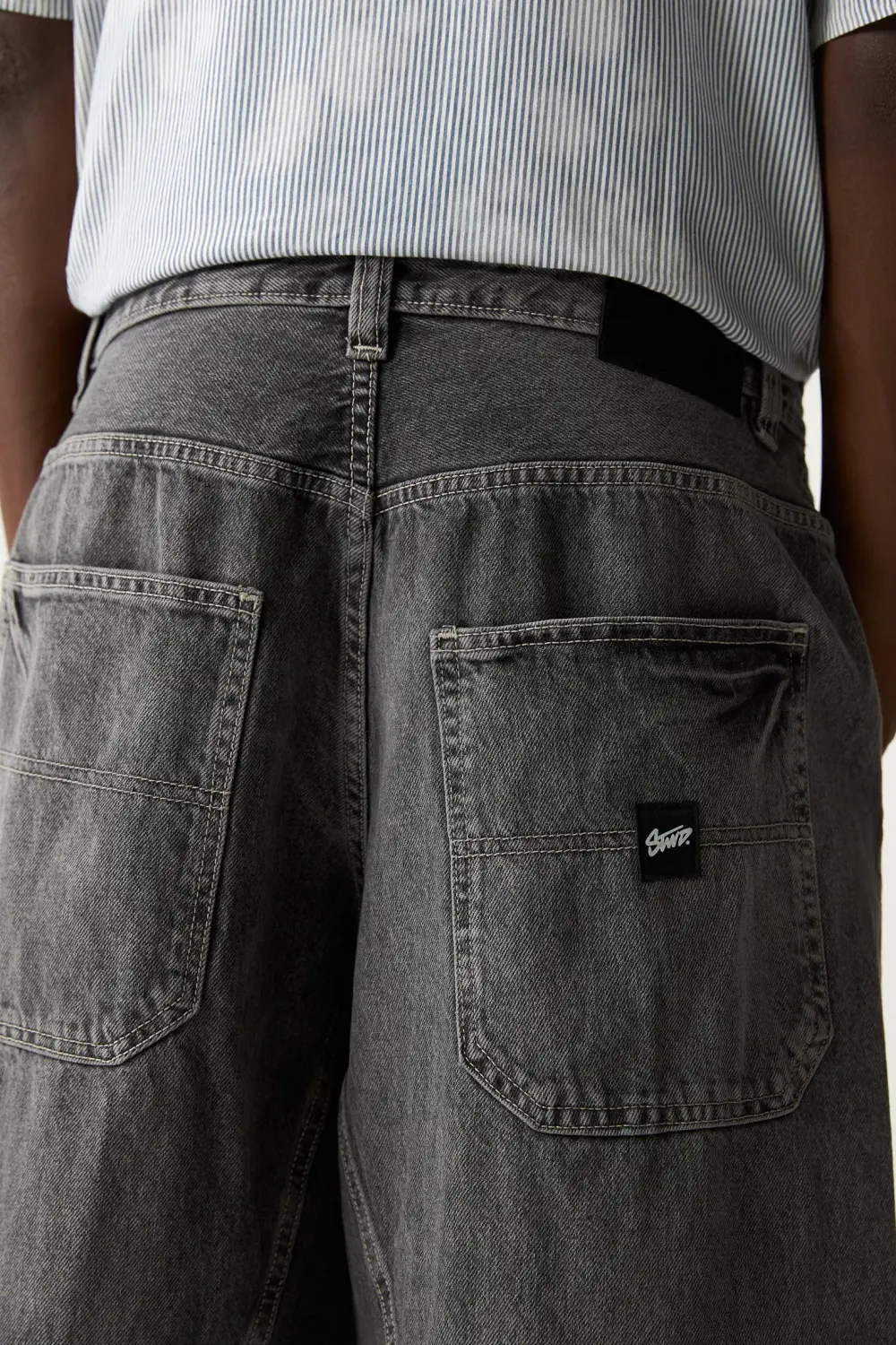 Balloon fit jeans
