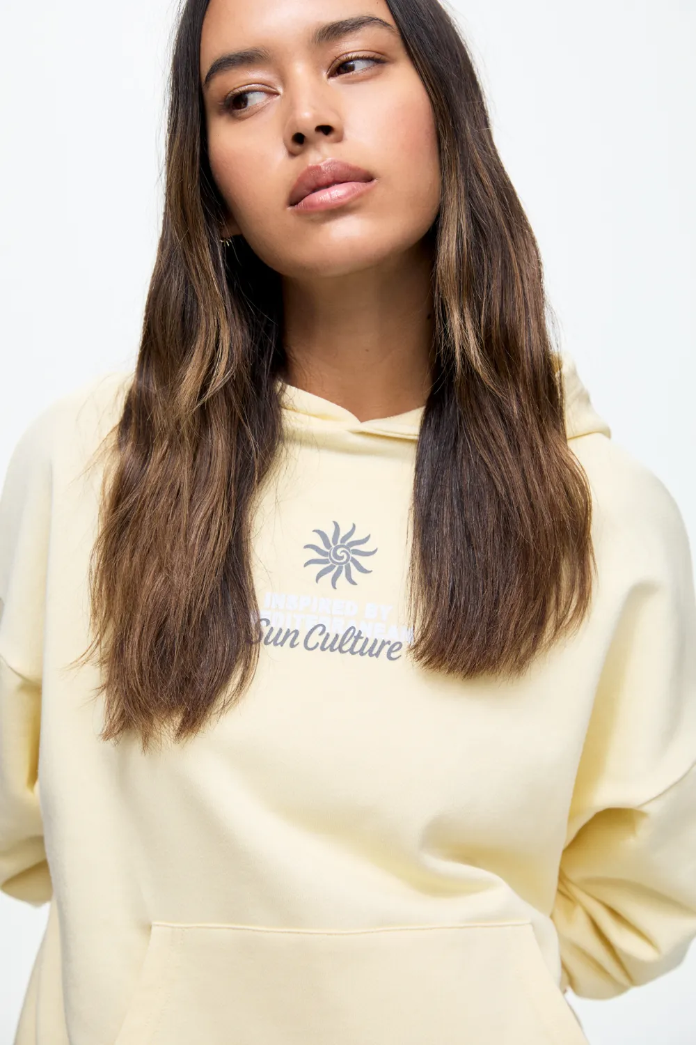 Sudadera capucha bordado sol