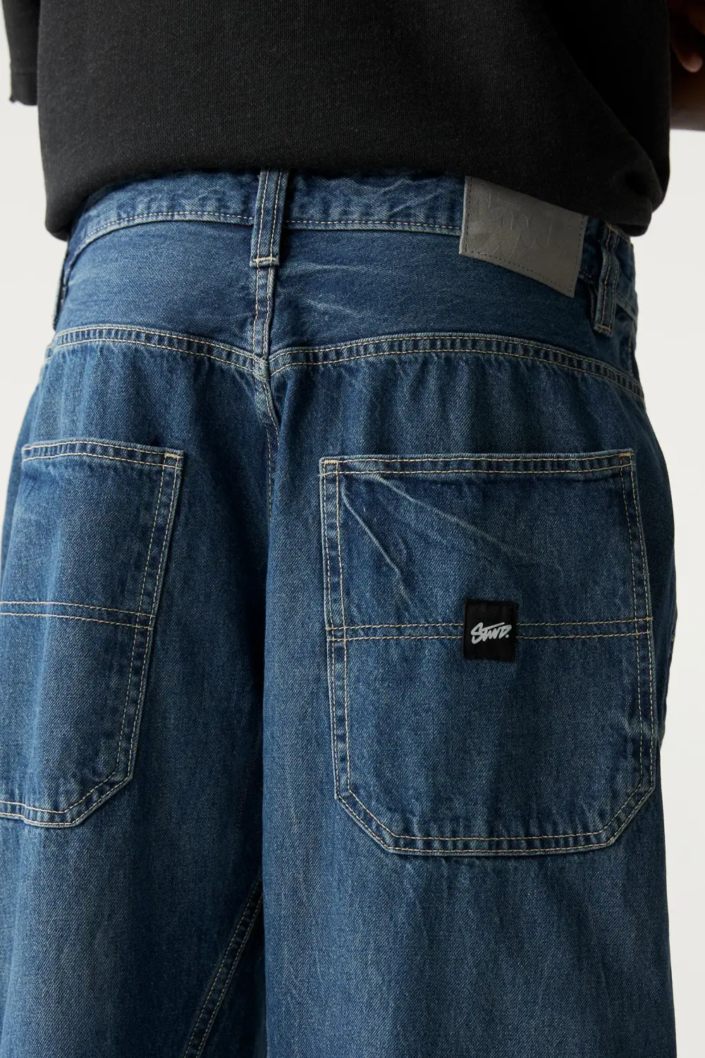 Balloon fit jeans