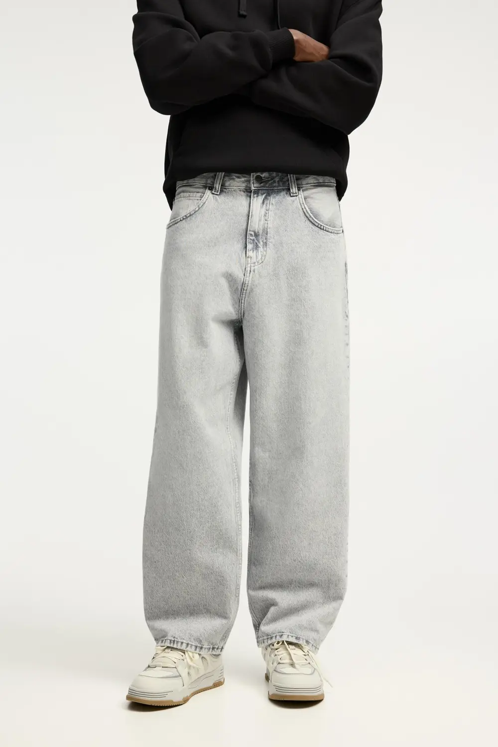 Loose baggy jeans