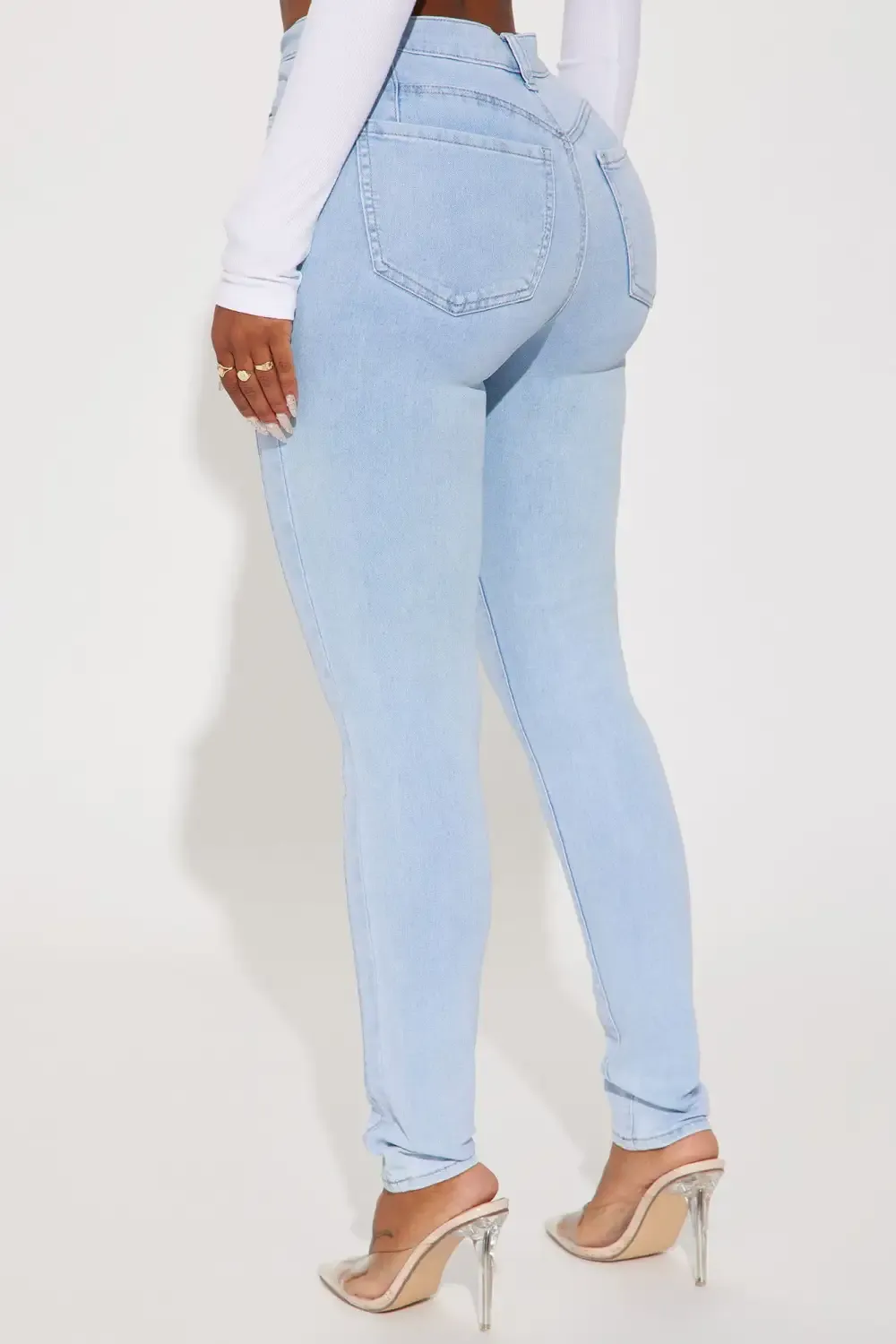 Attention Grabber Booty Lifter Stretch Skinny Jeans - Medium Wash