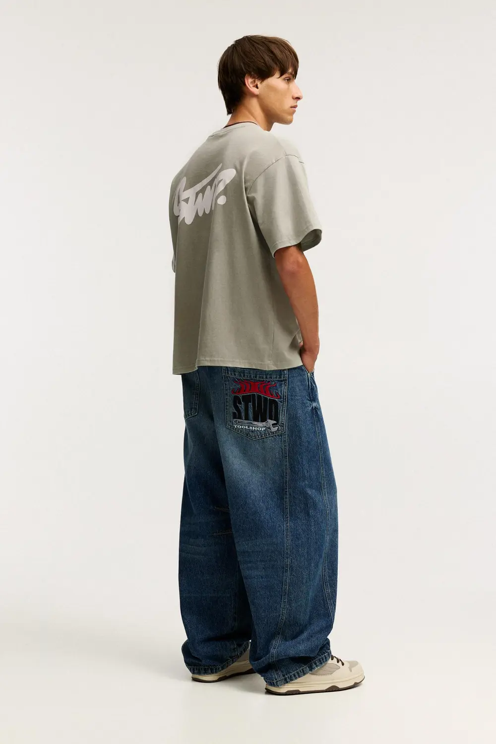 T-shirt with STWD logo
