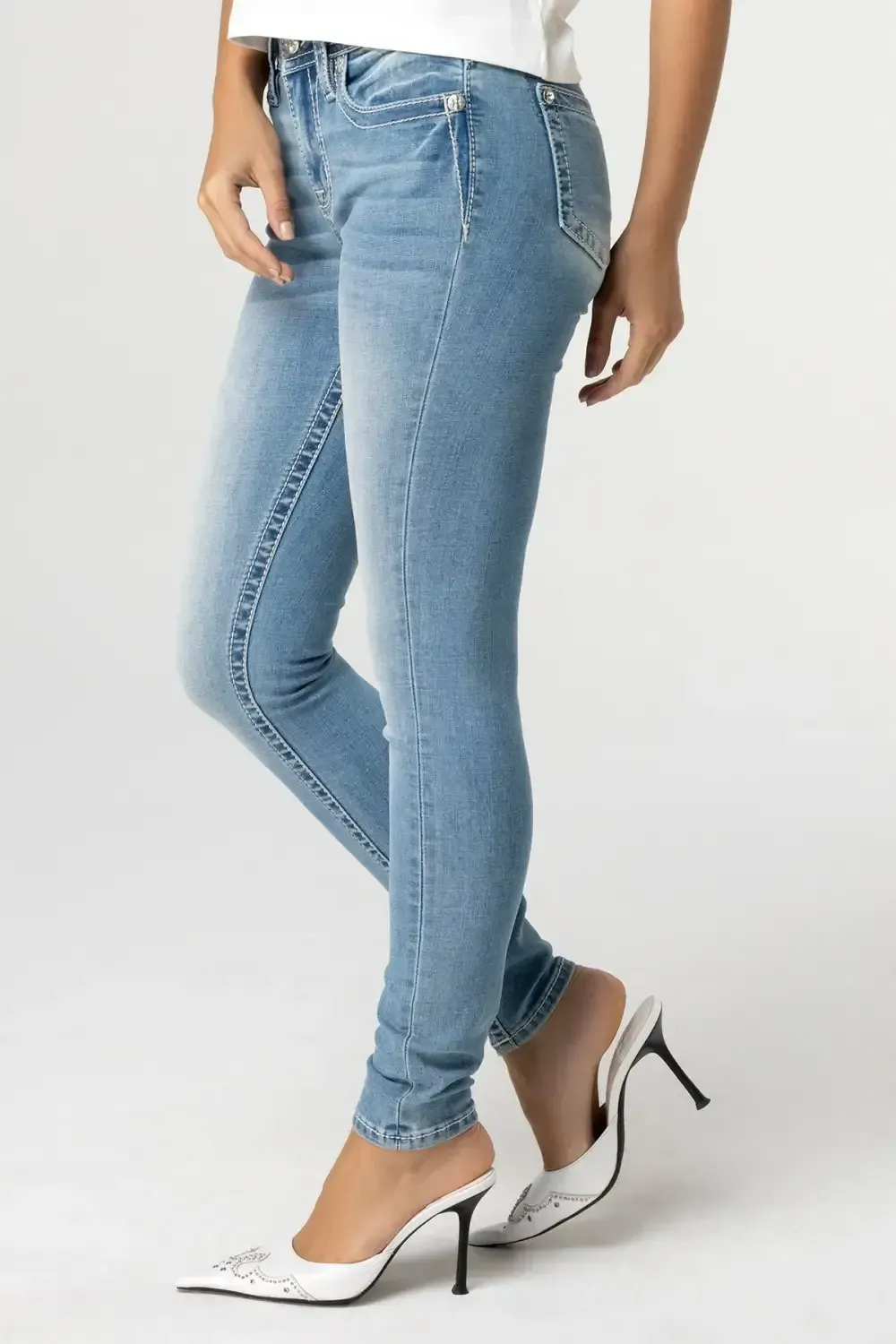 Classic Heaven Light Skinny Jeans