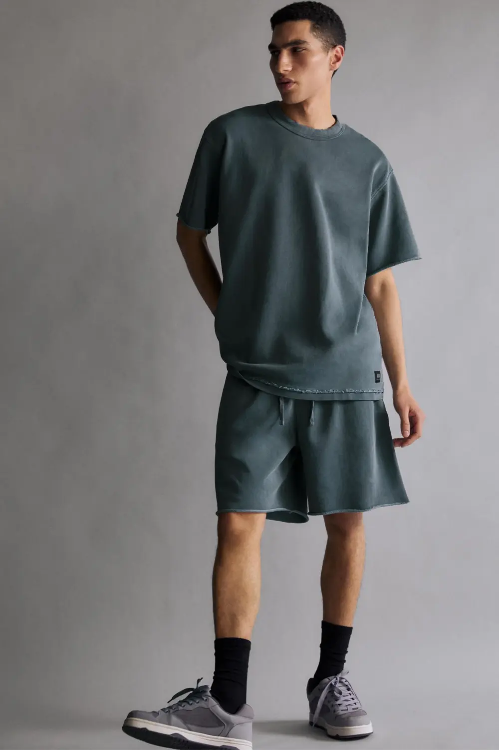 Short sleeve sweatshirt
