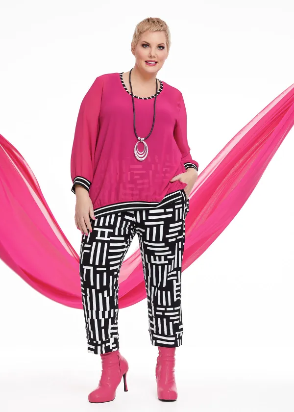 Natural Striking Geo Crop Pant