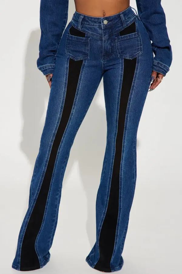 Splitting Ways Stretch Flare Jeans - Medium Wash