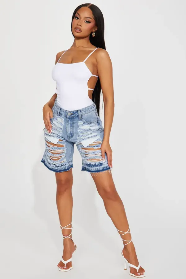 Lazuli Shredded Non Stretch Denim Shorts - Light Wash