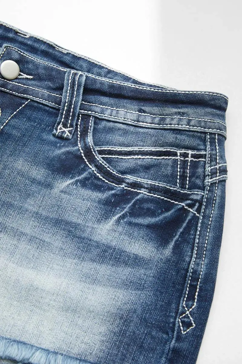 Stitch Flap Pocket Raw Hem Mid Rise Denim Shorts