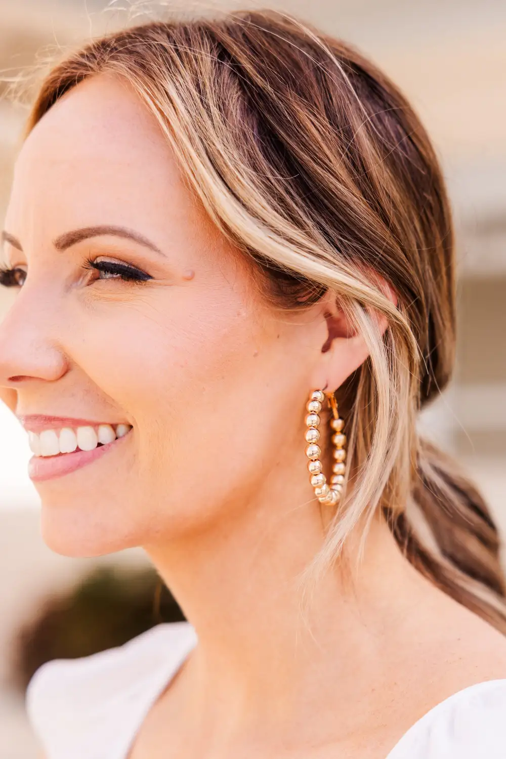 Twinkling Eyes Earrings, Gold