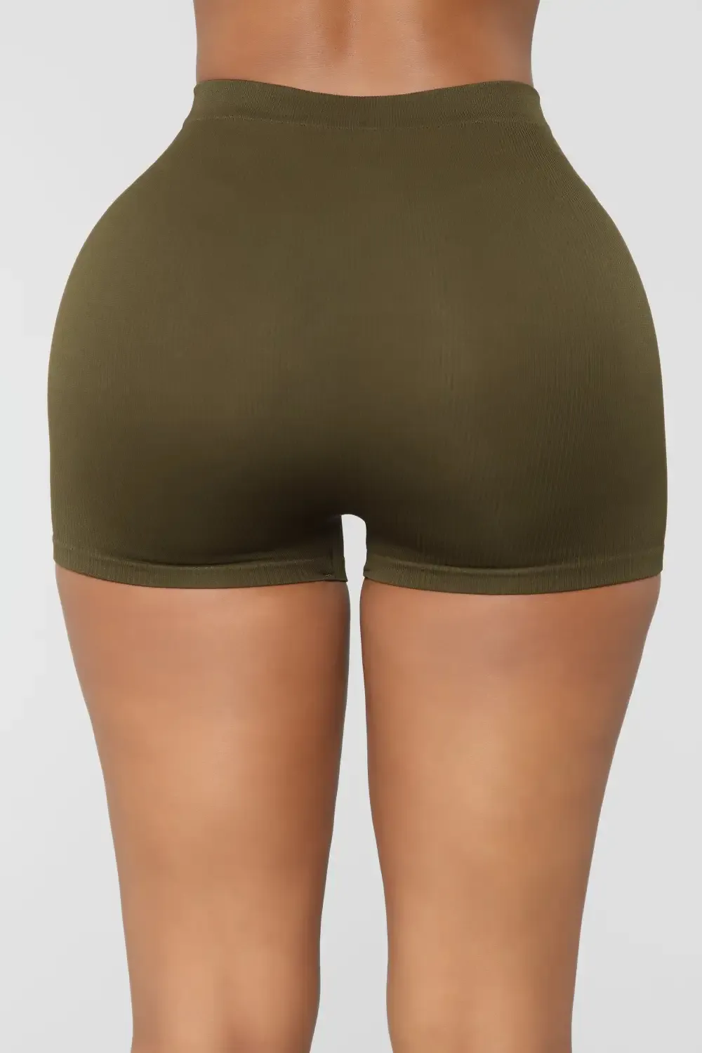 Uncomplicated Seamless Shorts - Olive