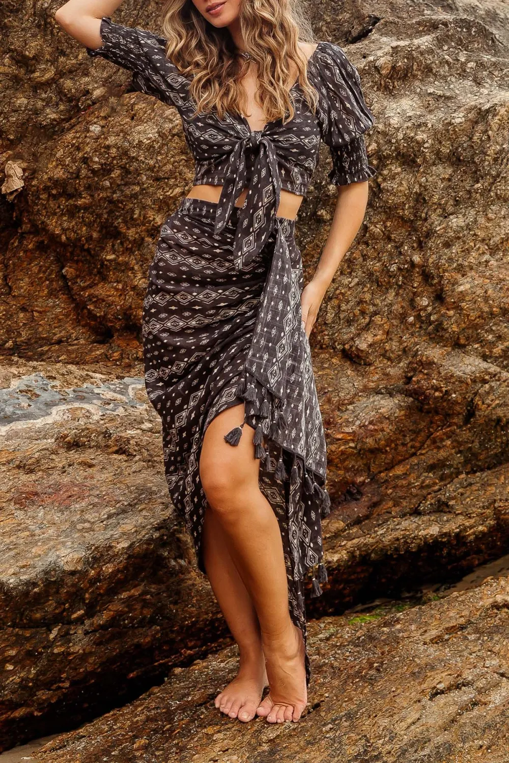 Black Ditsy Print Puff Sleeve Crop Top