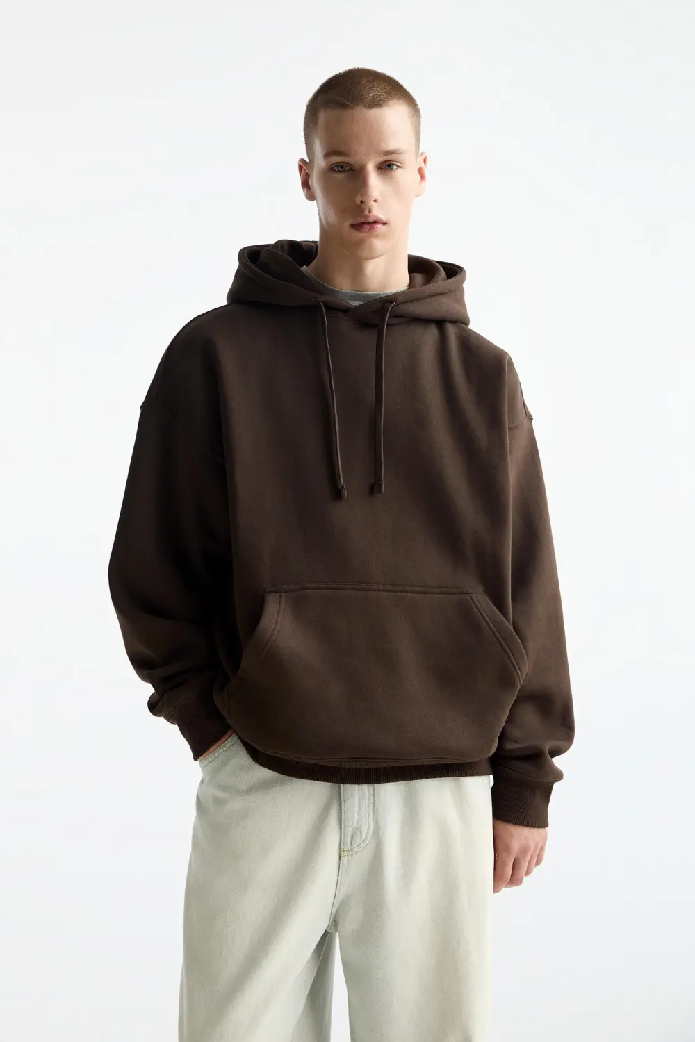 Sudadera básica capucha