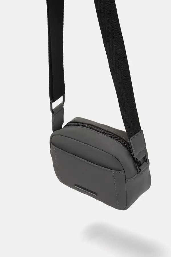 Bolso bandolera engomada