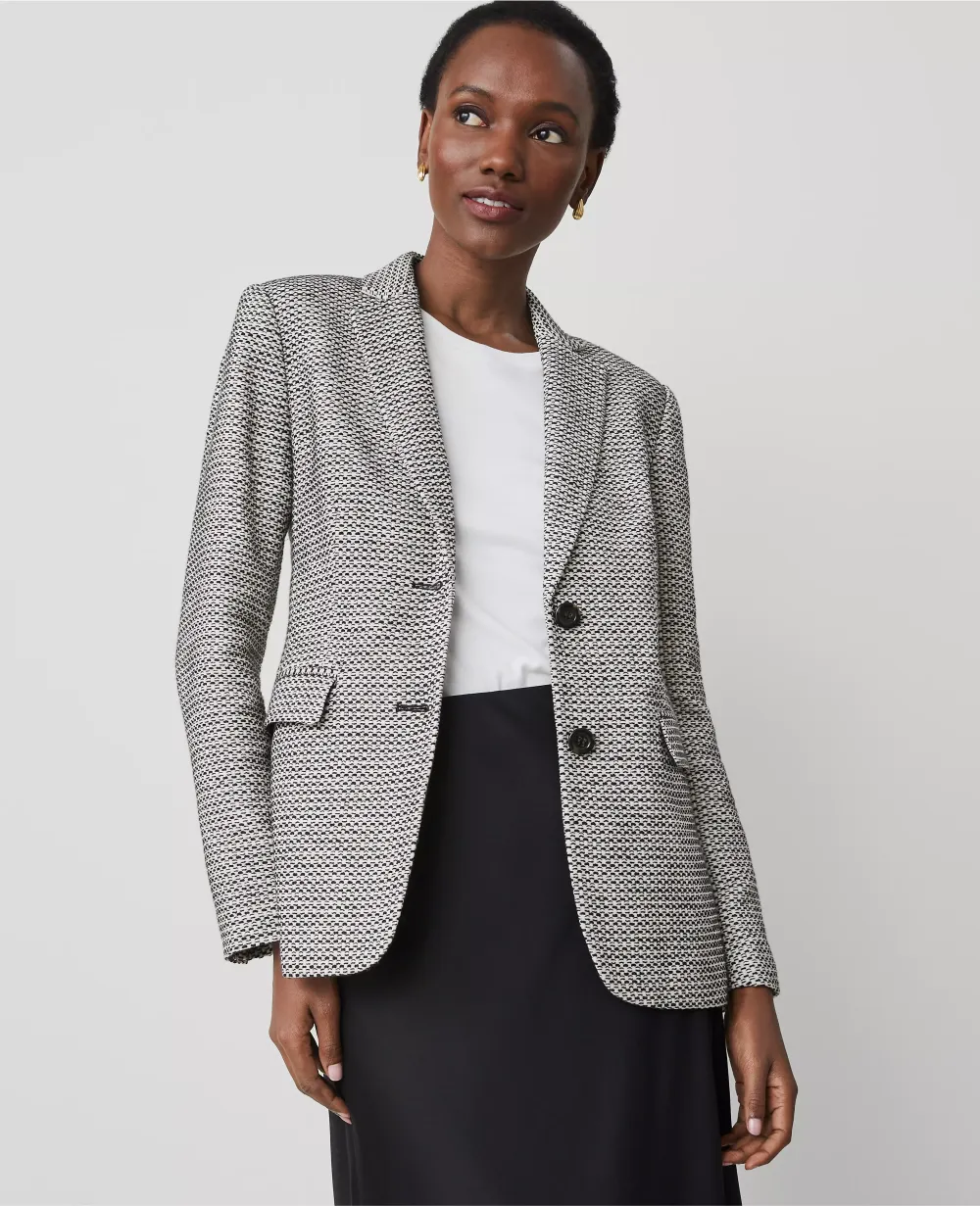 The Greenwich Blazer in Plaid Tweed
