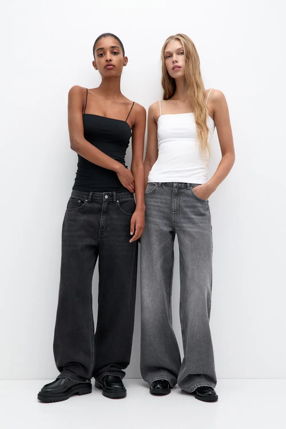 Pack of 2 tops with straps
