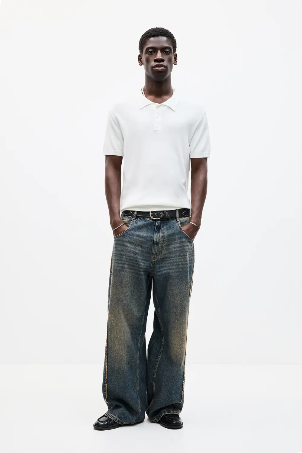 Short sleeve knit polo shirt