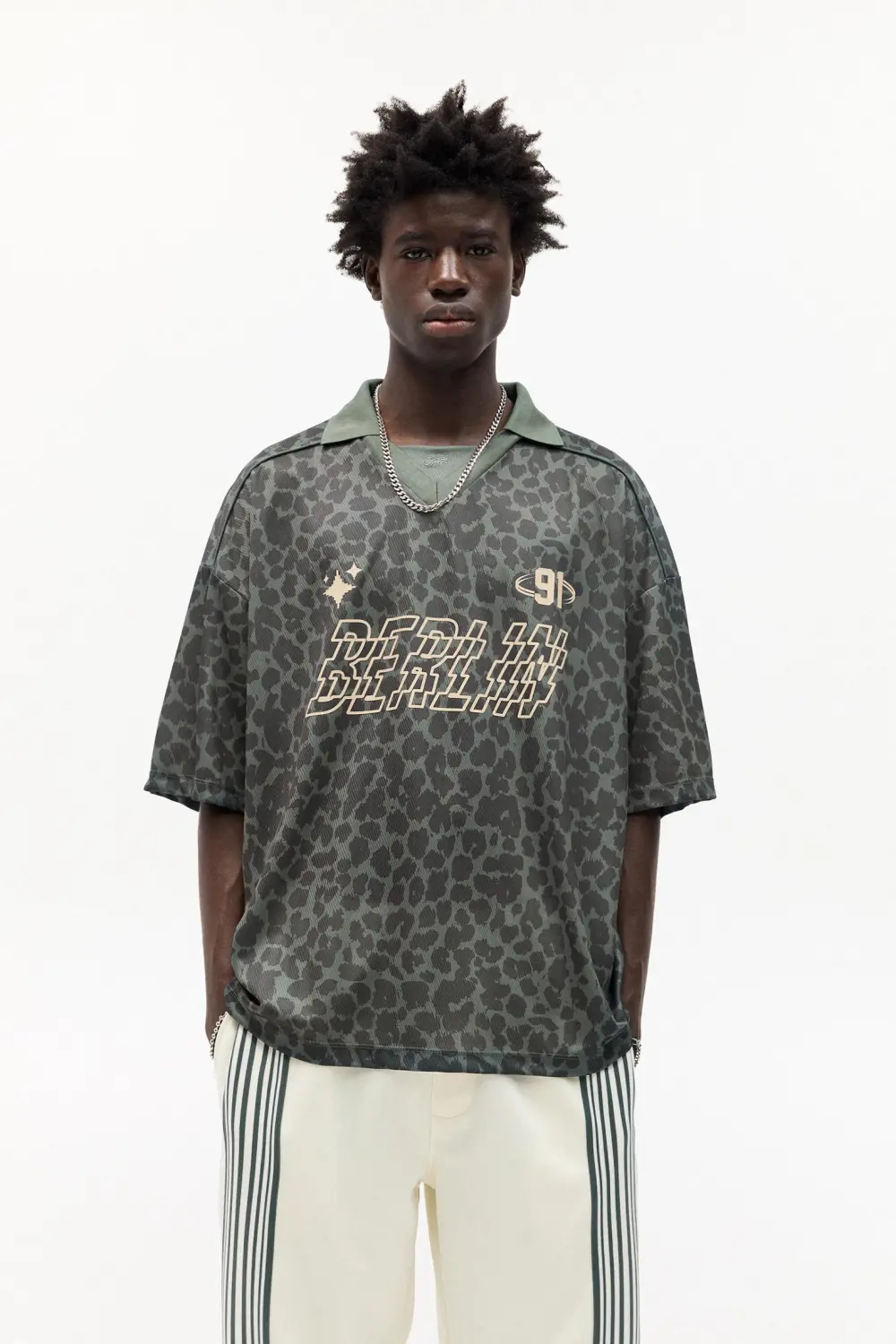 STWD leopard print T-shirt with a polo collar