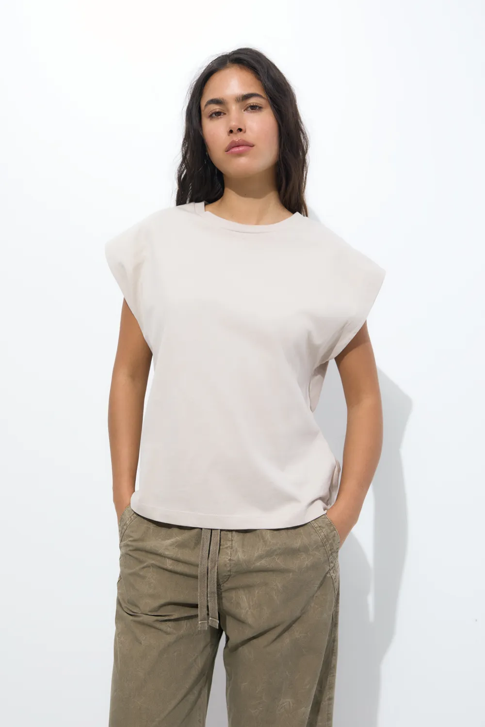Camiseta manga sisa volumen