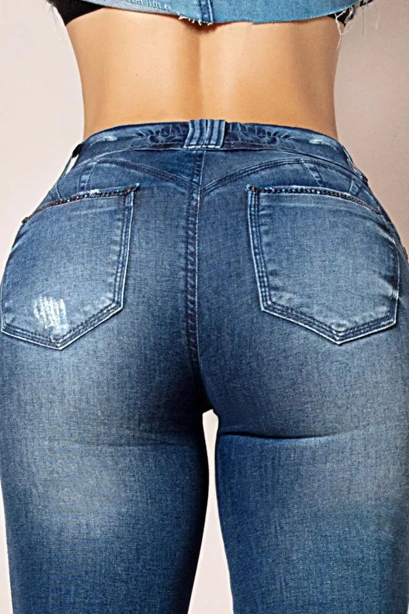 Wash Ripped Double Button High Rise Capri Jeans
