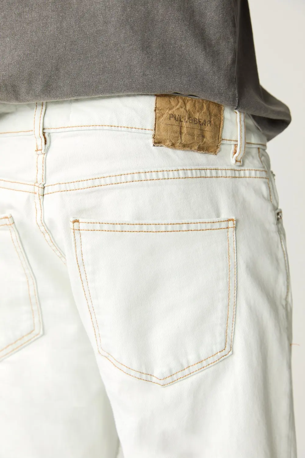 Slim fit jeans with seam details