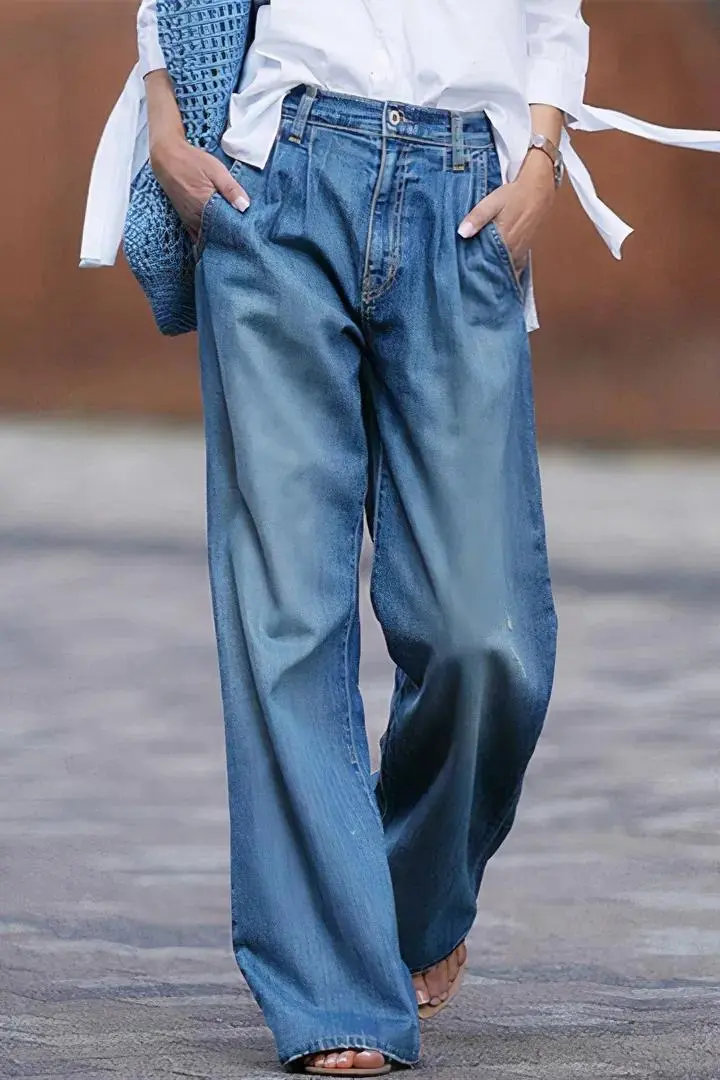 Wash Pleated Detail Wide Leg High Rise Jeans