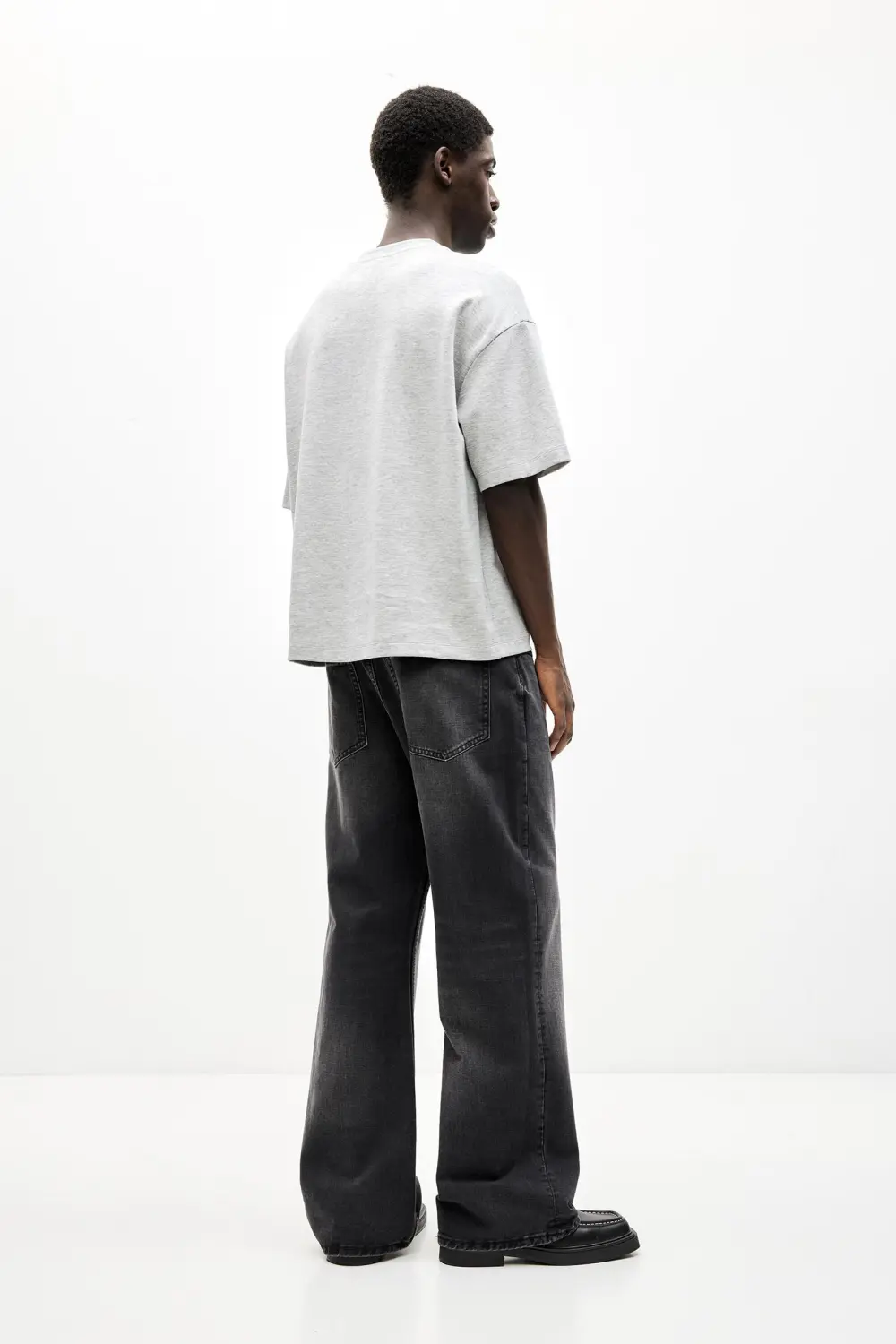 Loose flared jeans