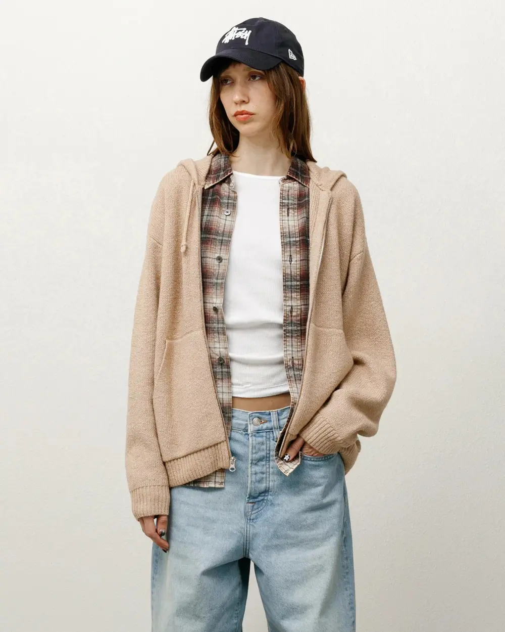 HOODED ZIP SWEATER