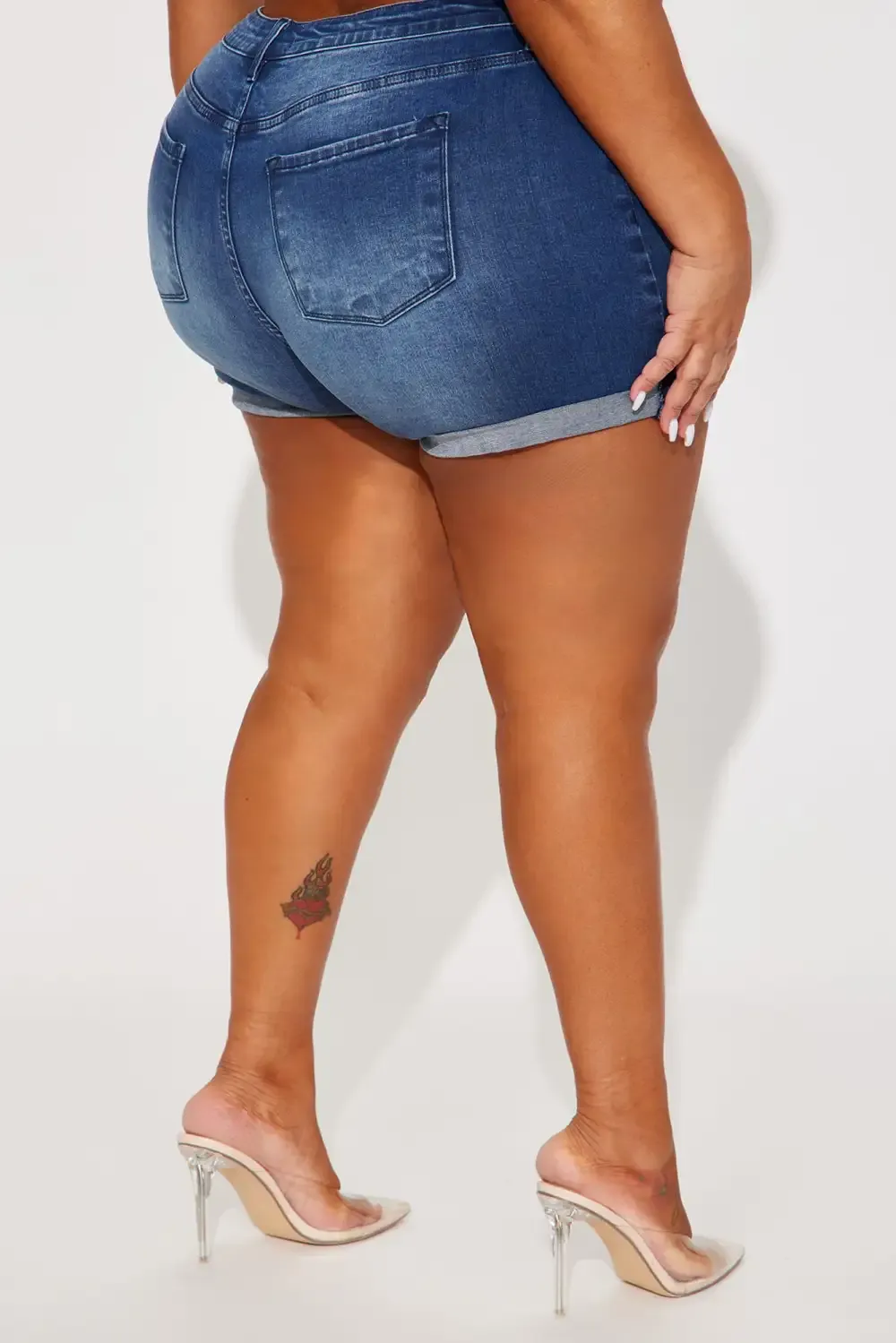 Flawless Stretch 90s Roll Cuff Denim Shorts - Dark Wash