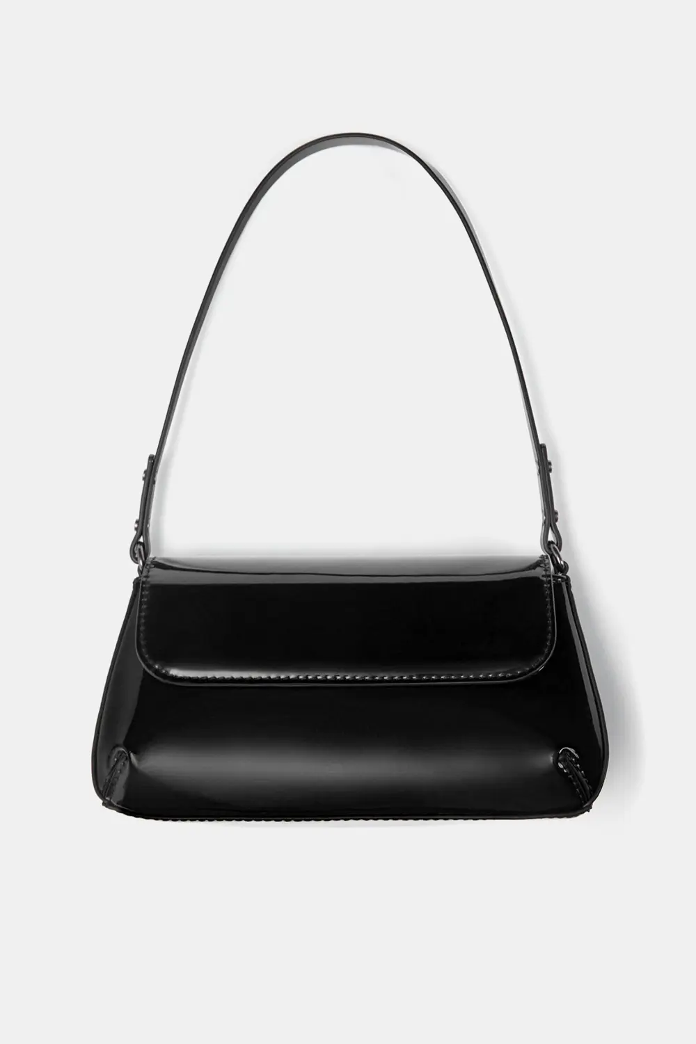 Bolso de hombro charol