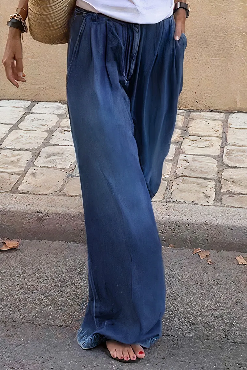 Wash Pleated Detail Wide Leg Mid Rise Jeans