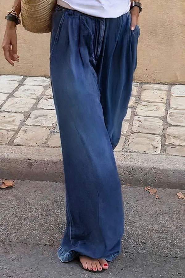 Wash Pleated Detail Wide Leg Mid Rise Jeans