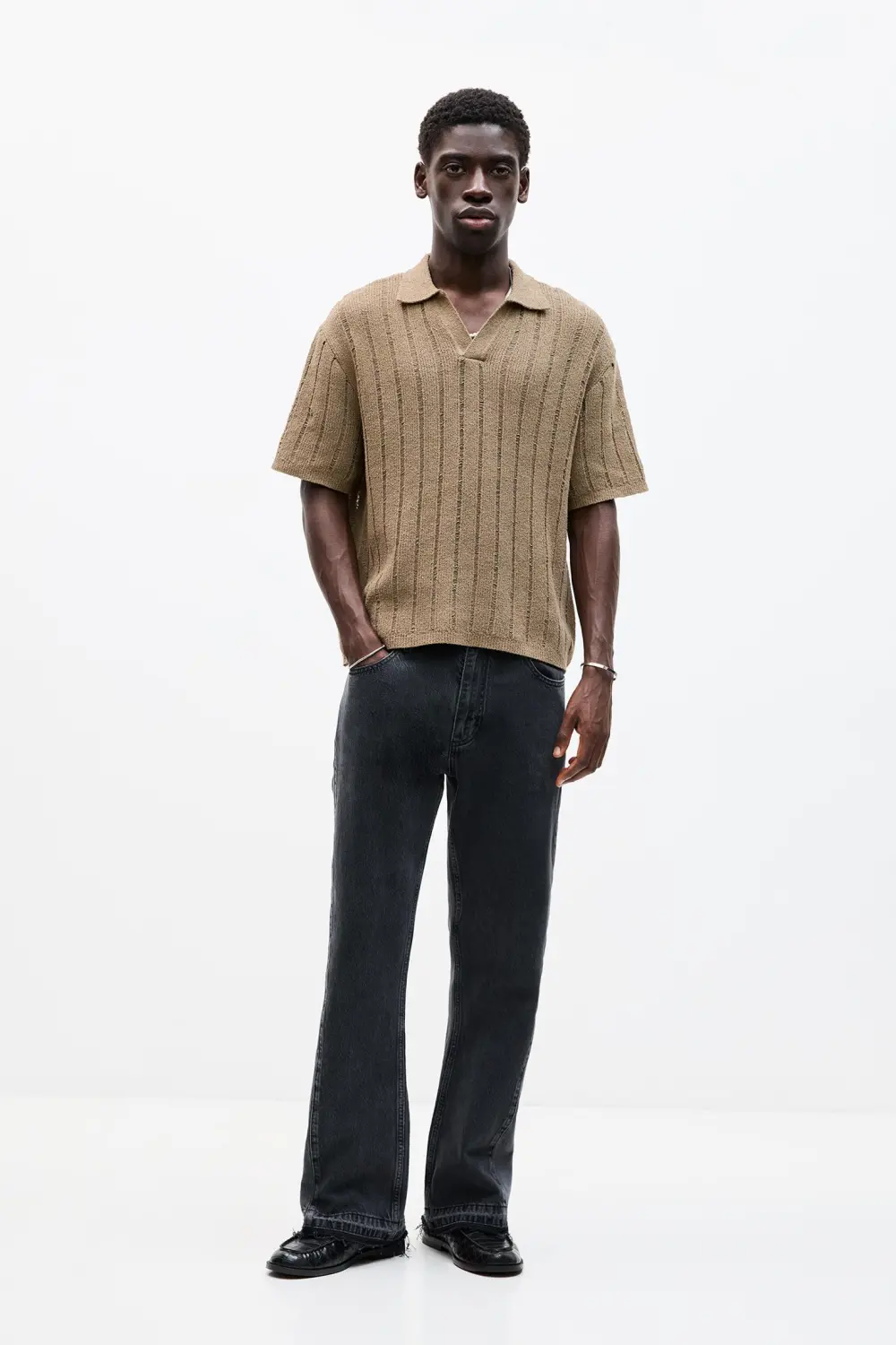 Short sleeve knit polo shirt